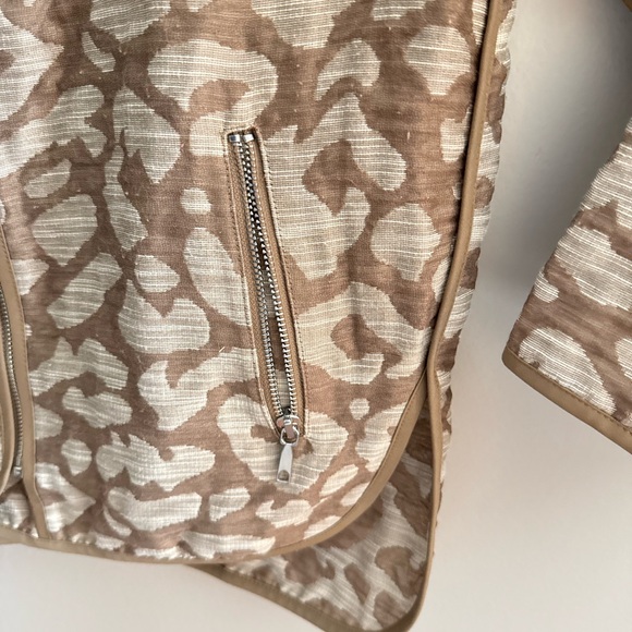 Lafayette 148 New York • Animal Print Jacquard Zip Front Jacket Large Neutral - Picture 5 of 10